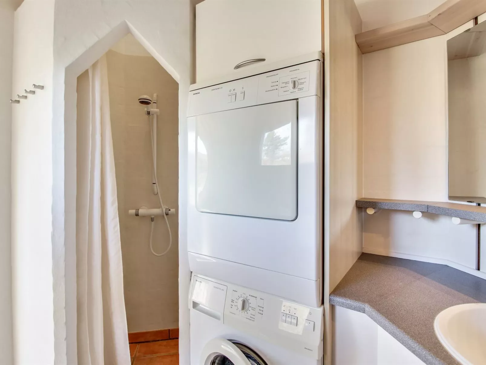 "Arntraud" - 250m from the sea-Binnen