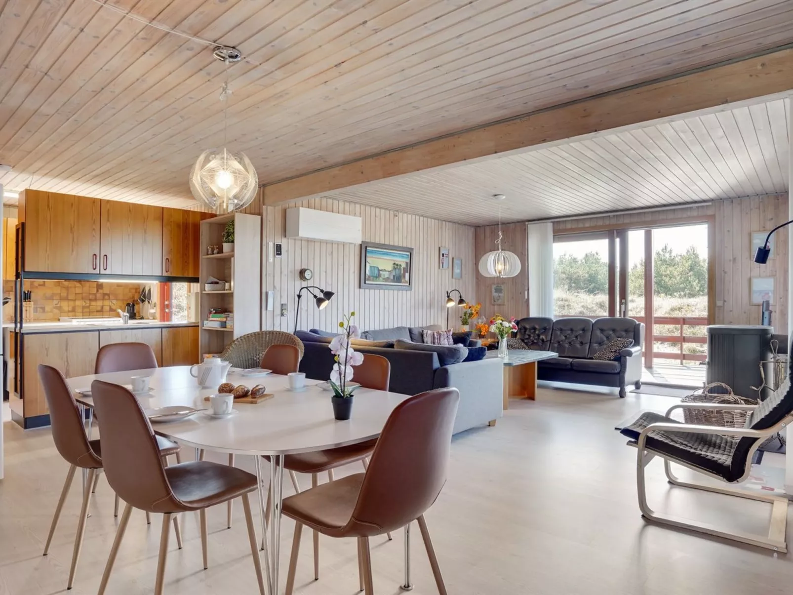 "Eljene" - 750m from the sea-Binnen