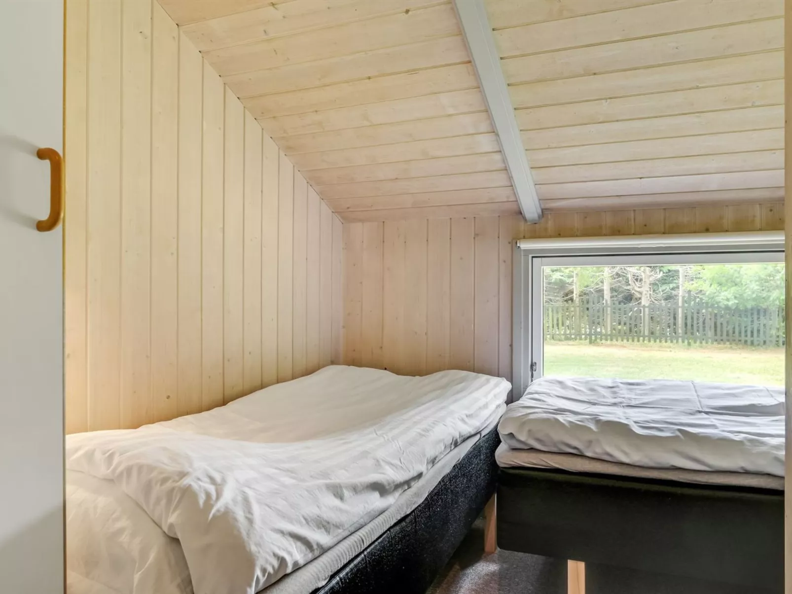 "Joakim" - 350m from the sea-Binnen