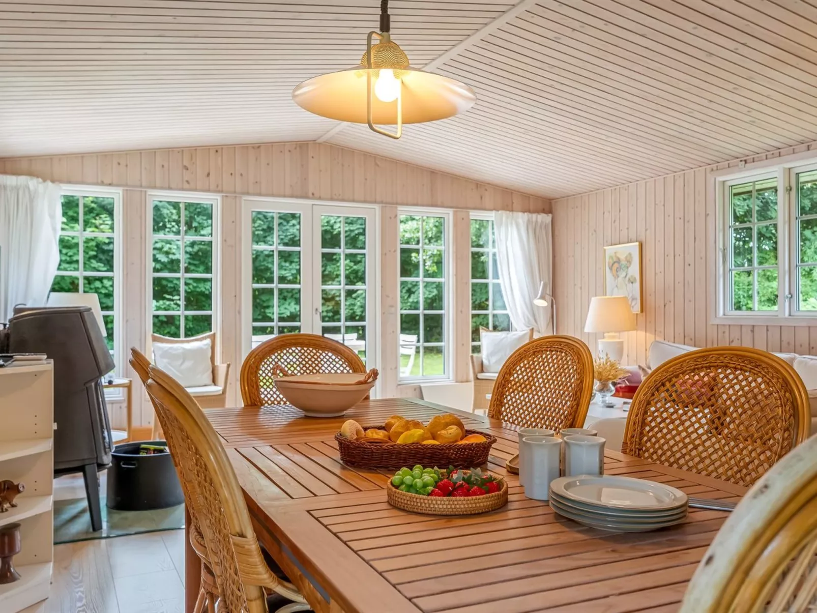 "Tineke" - 200m from the sea-Binnen