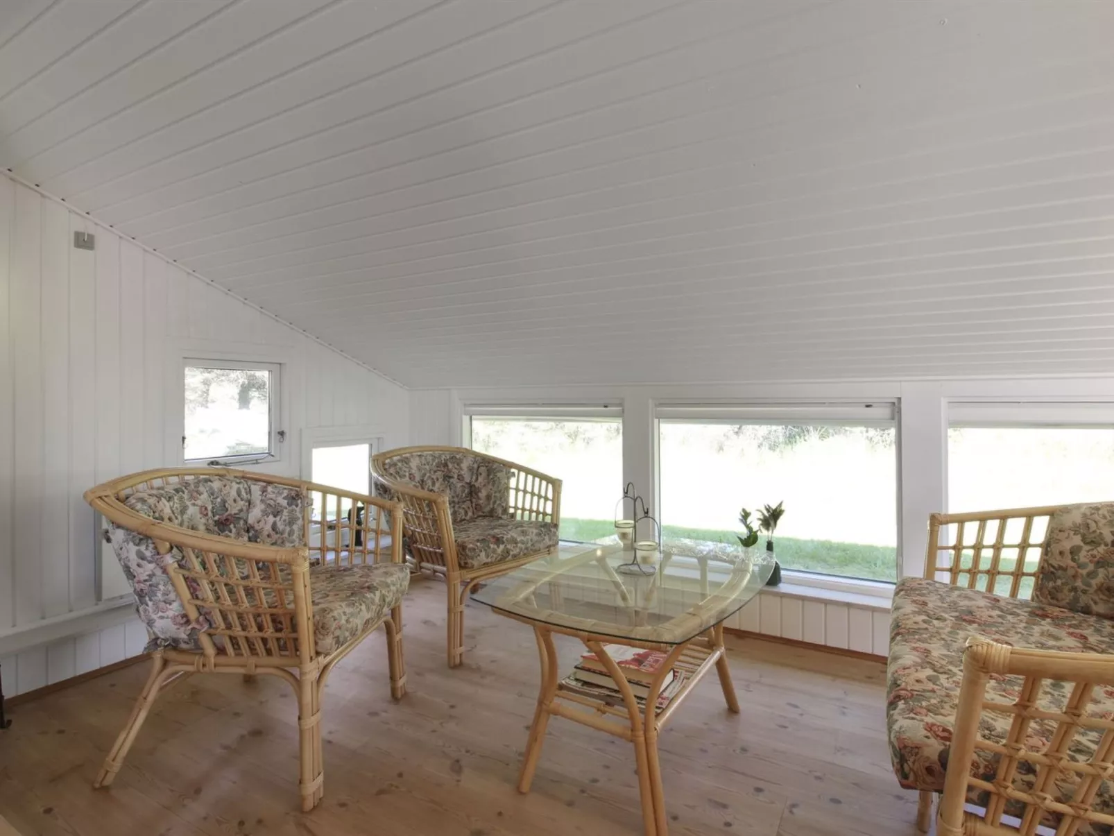 "Eden" - 800m from the sea-Binnen