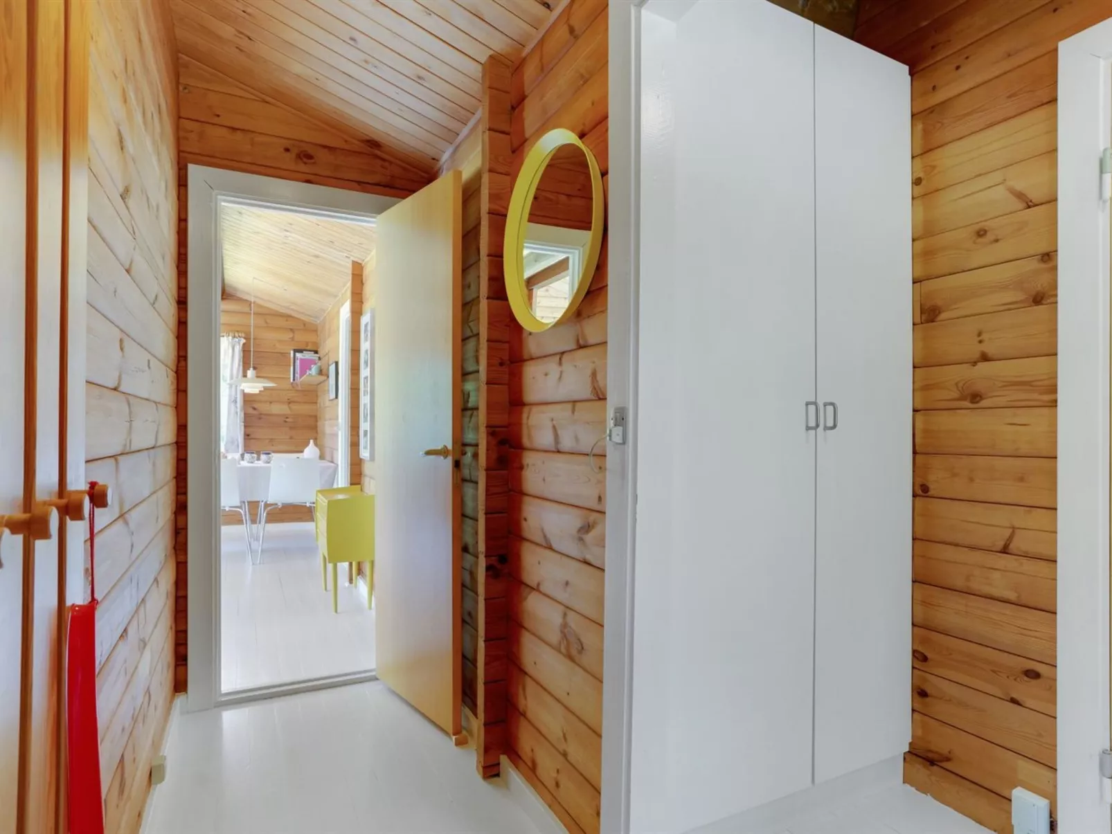 "Tuba" - 600m from the sea-Binnen