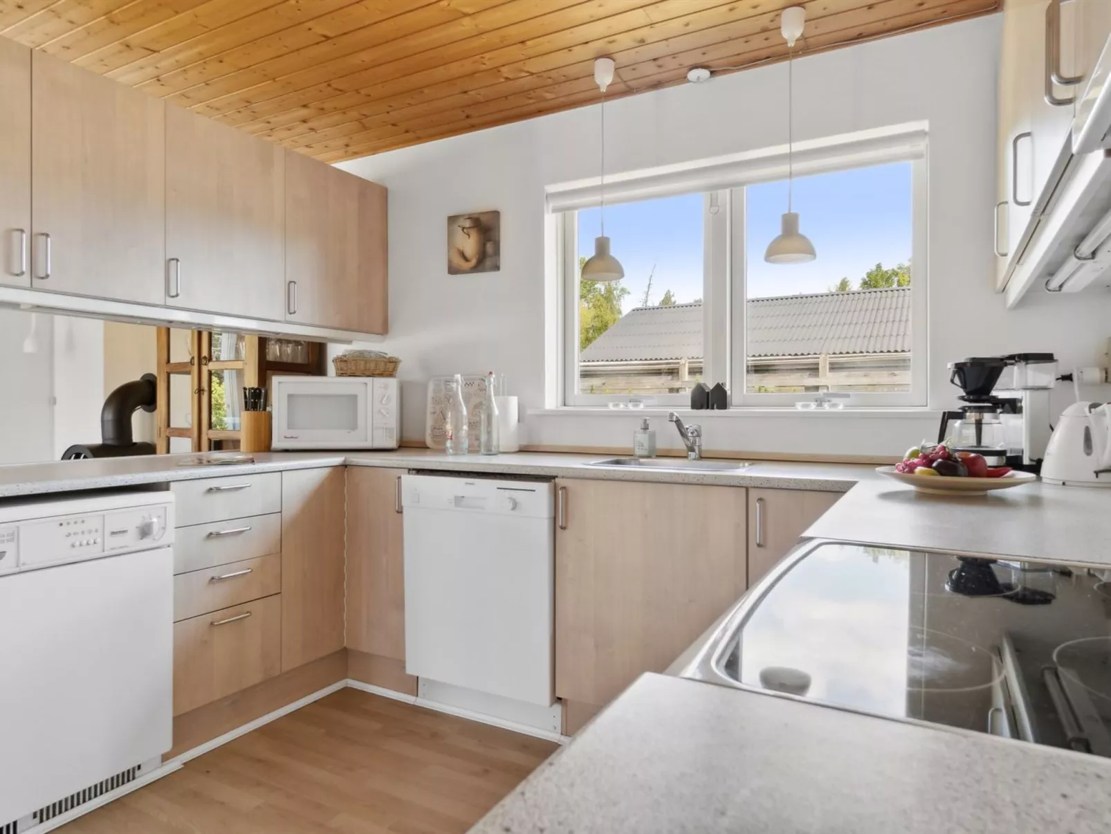 "Onni" - 1km from the sea-Binnen