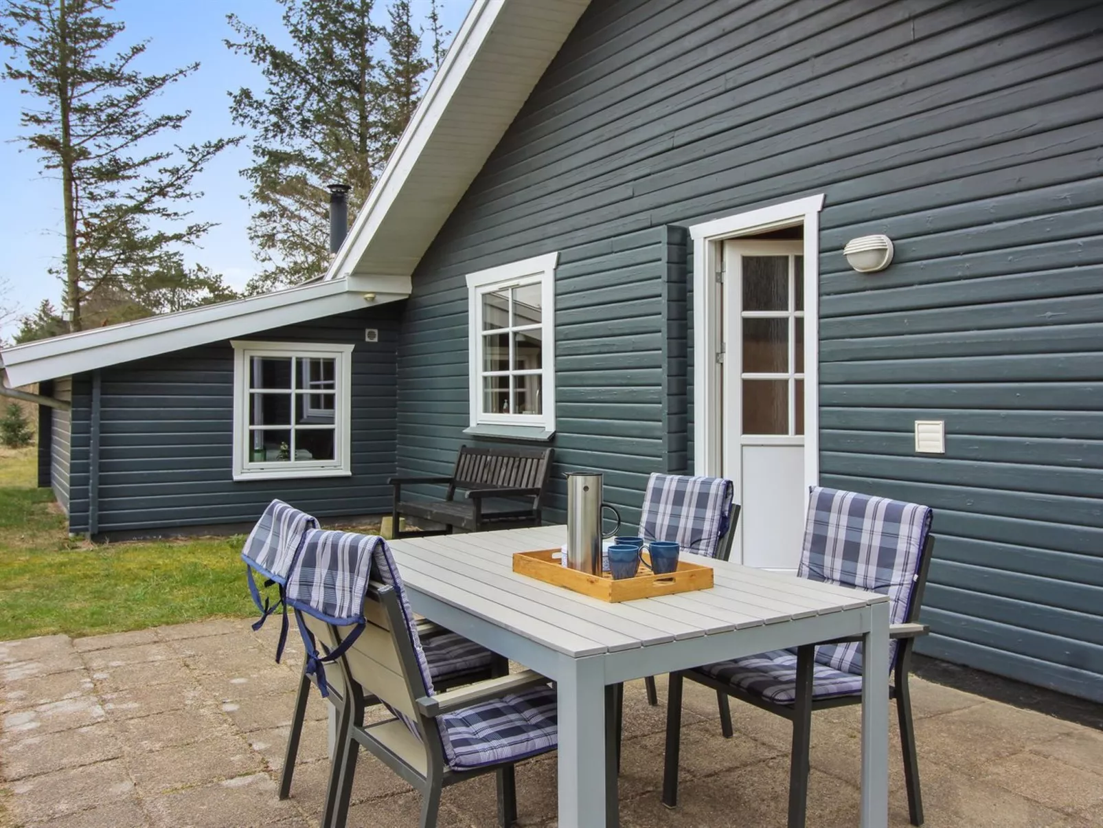 "Vaska" - 550m from the sea-Buiten