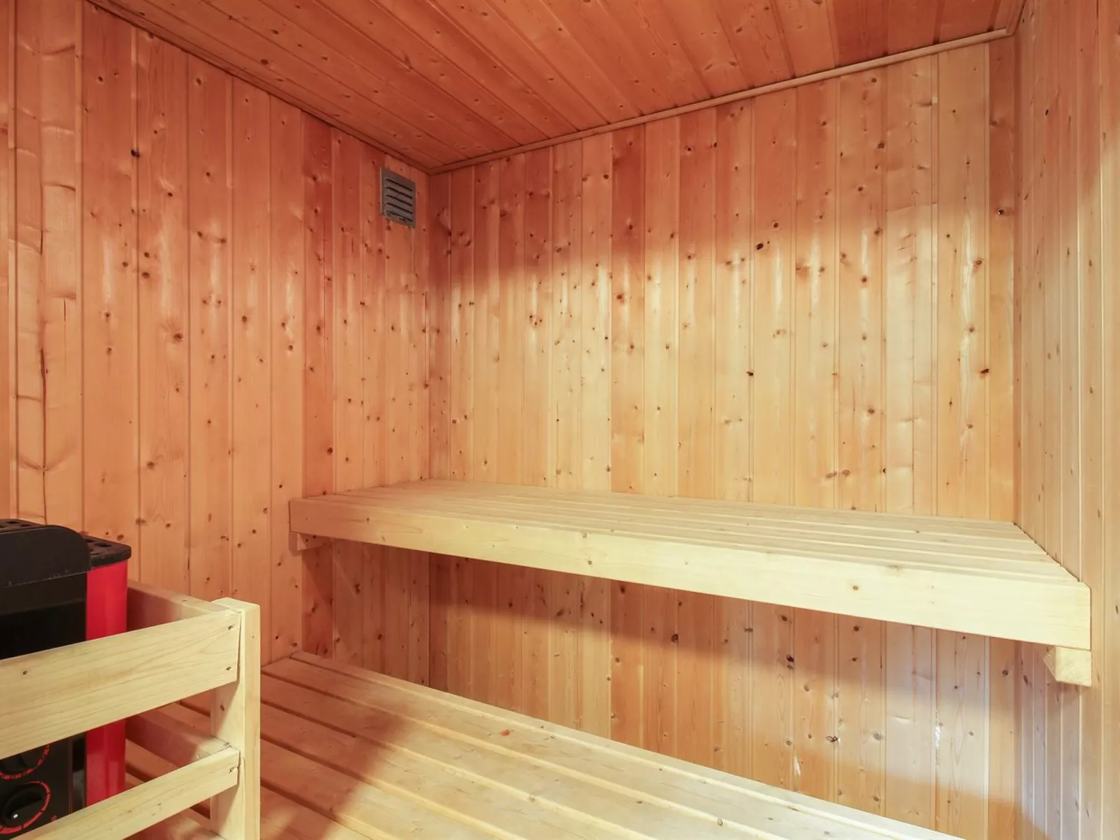 "Aved" - 350m from the sea-Binnen