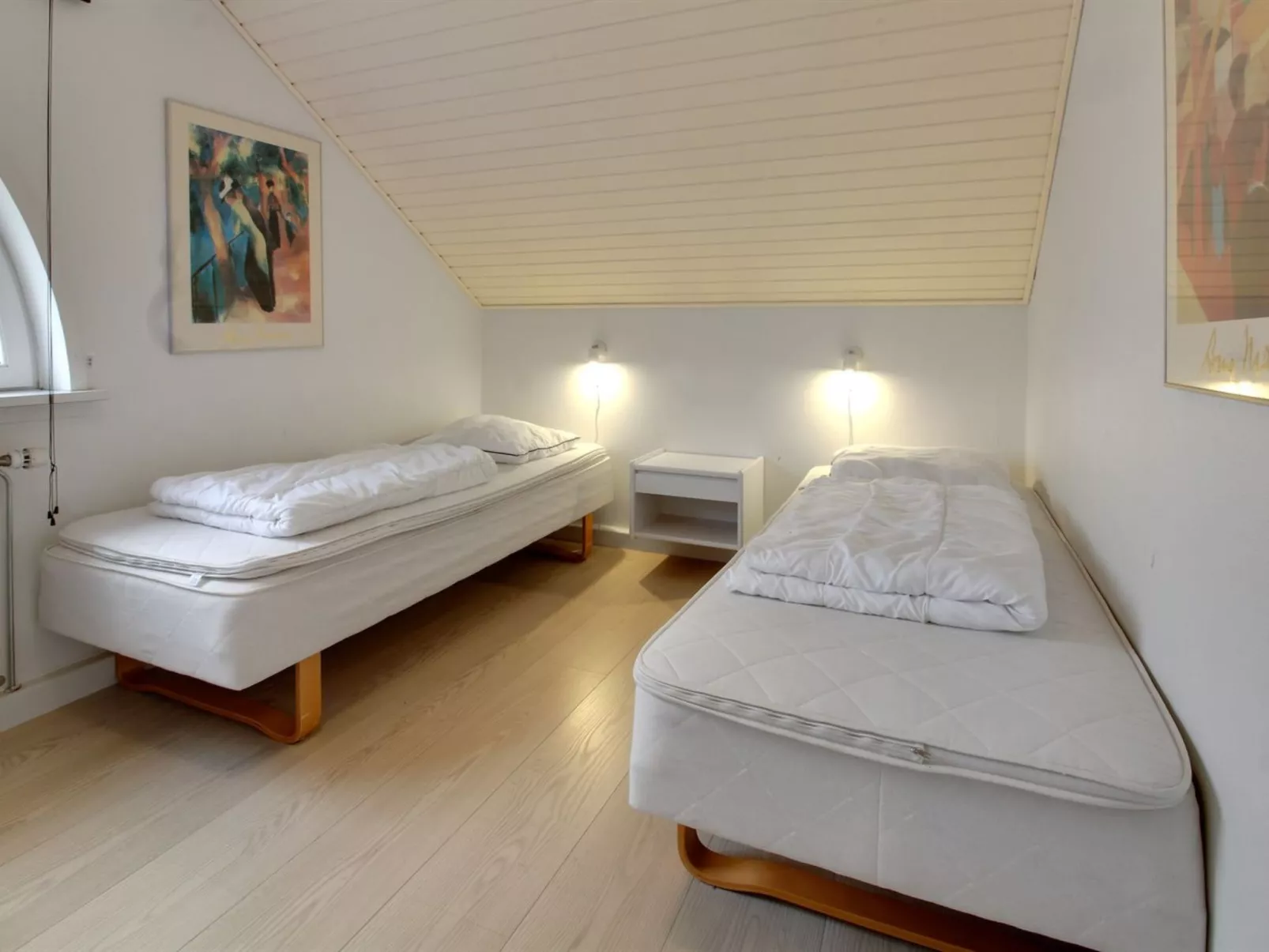 "Ennike" - 2.3km from the sea - Binnen