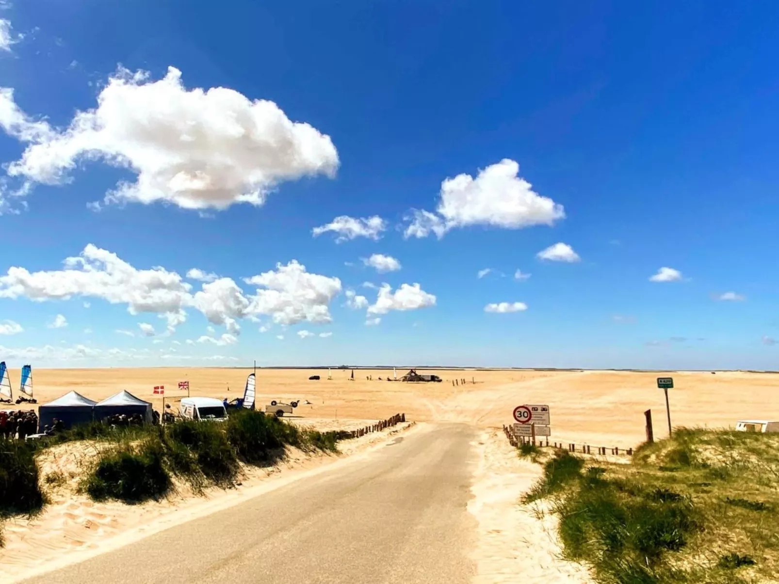 "Neia" - 640m from the sea-Binnen