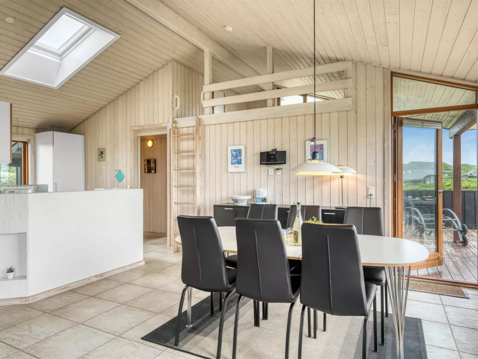 "Yma" - 200m from the sea-Binnen