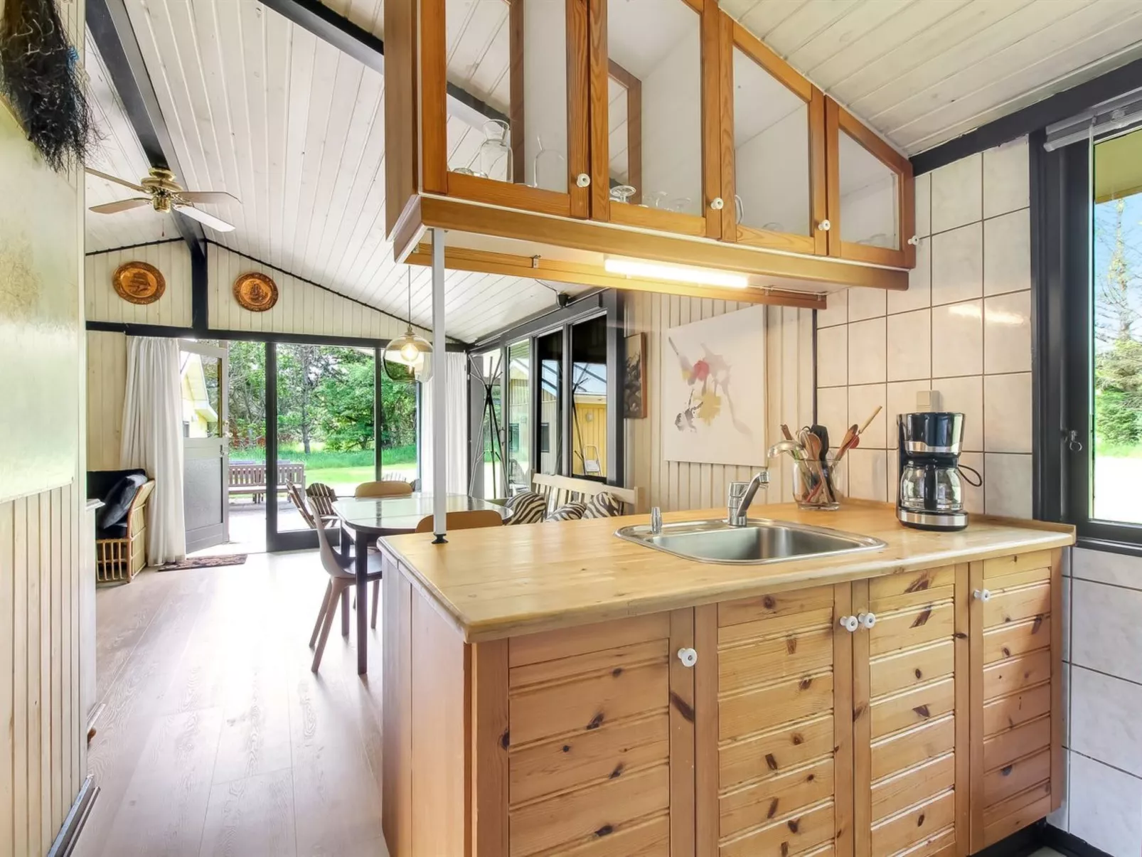 "Biergh" - 600m from the sea-Binnen