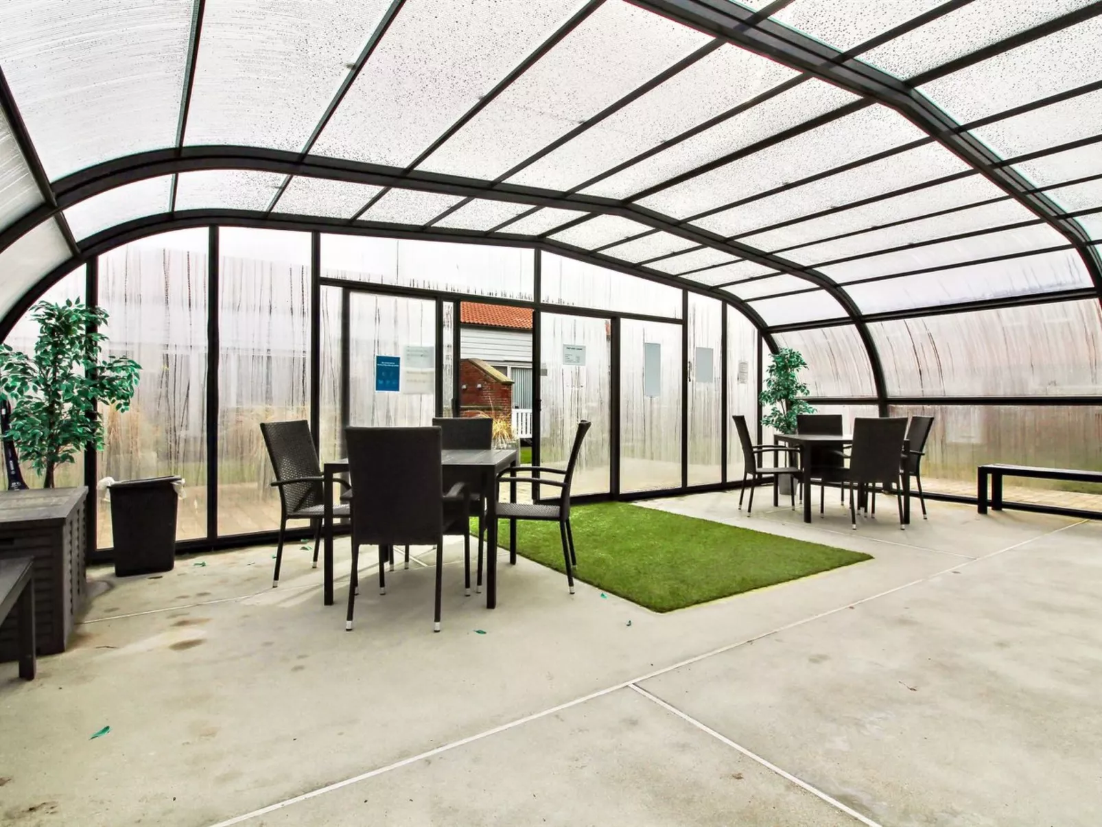 "Emiliana" - 500m from the sea-Binnen