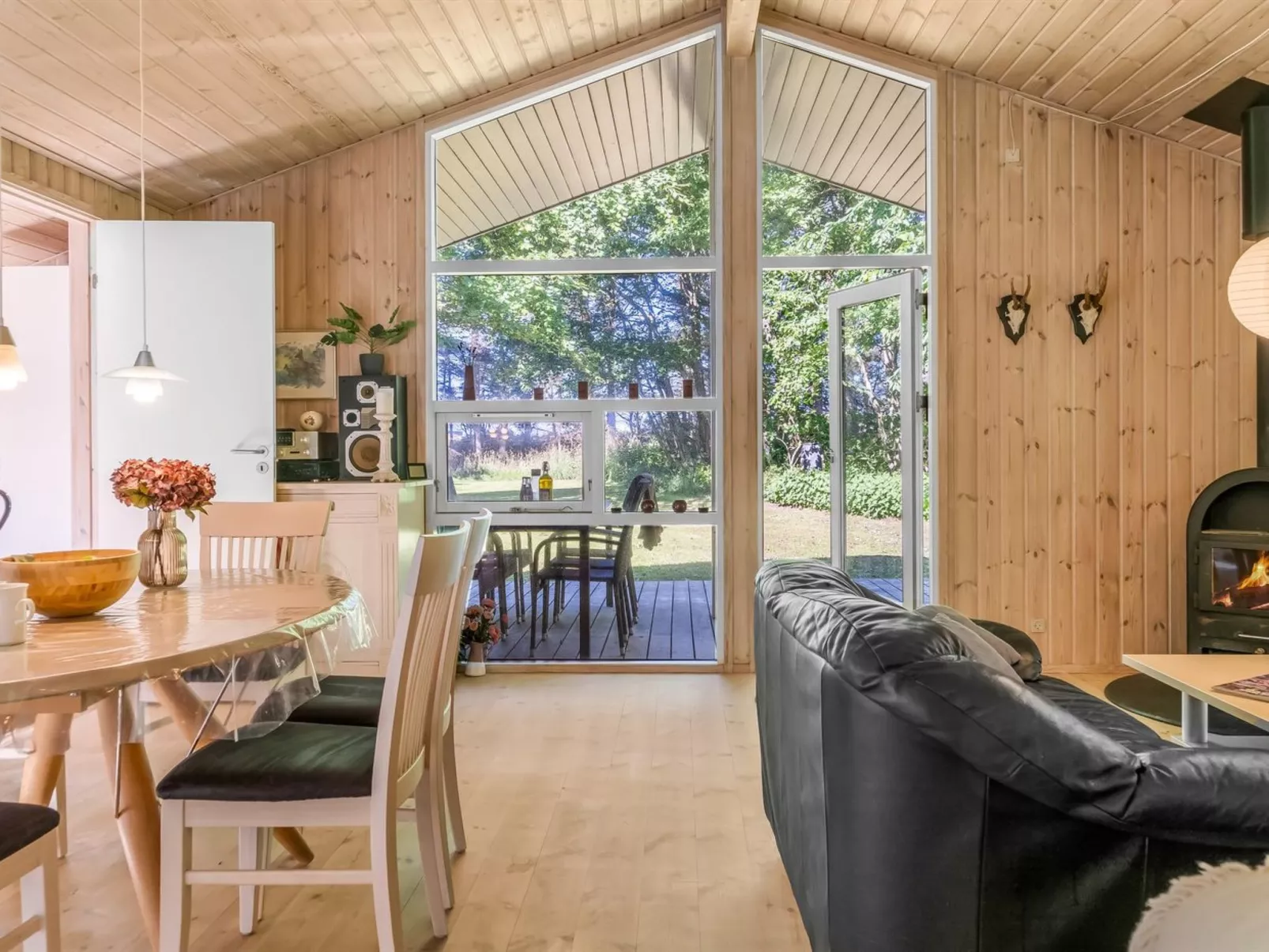 "Ninetta" - 650m from the sea-Binnen