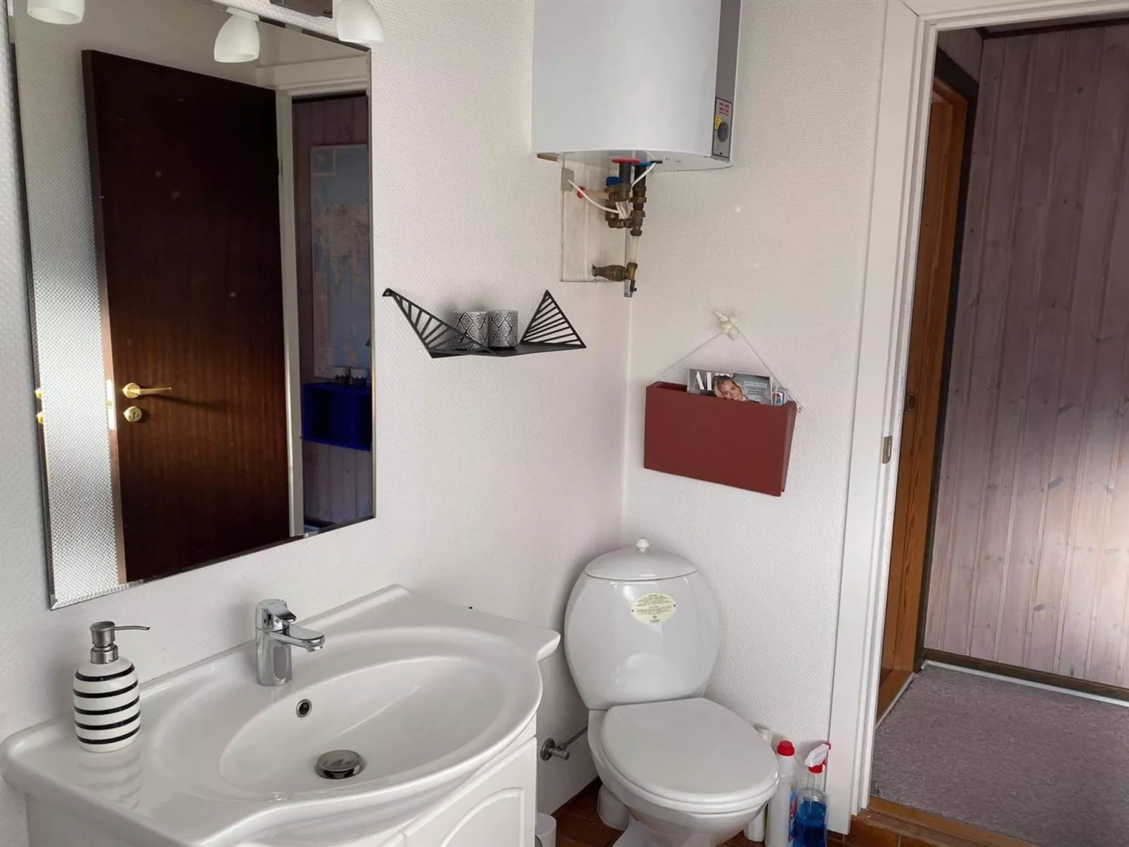 "Menard" - 400m from the sea-Binnen