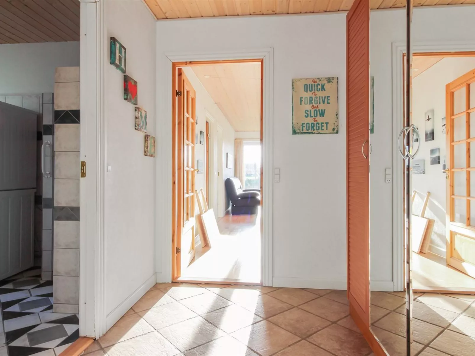 "Ettie" - 6km from the sea-Binnen