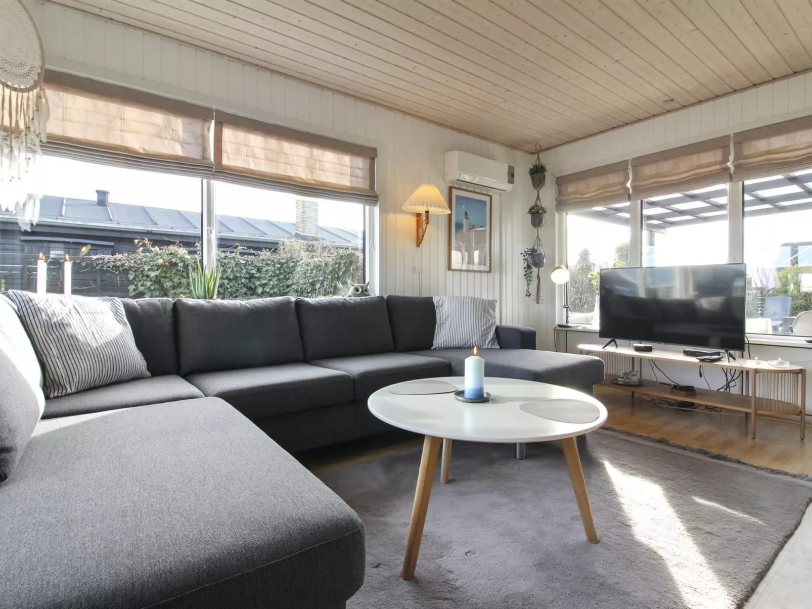 "Jespar" - 300m from the sea-Binnen