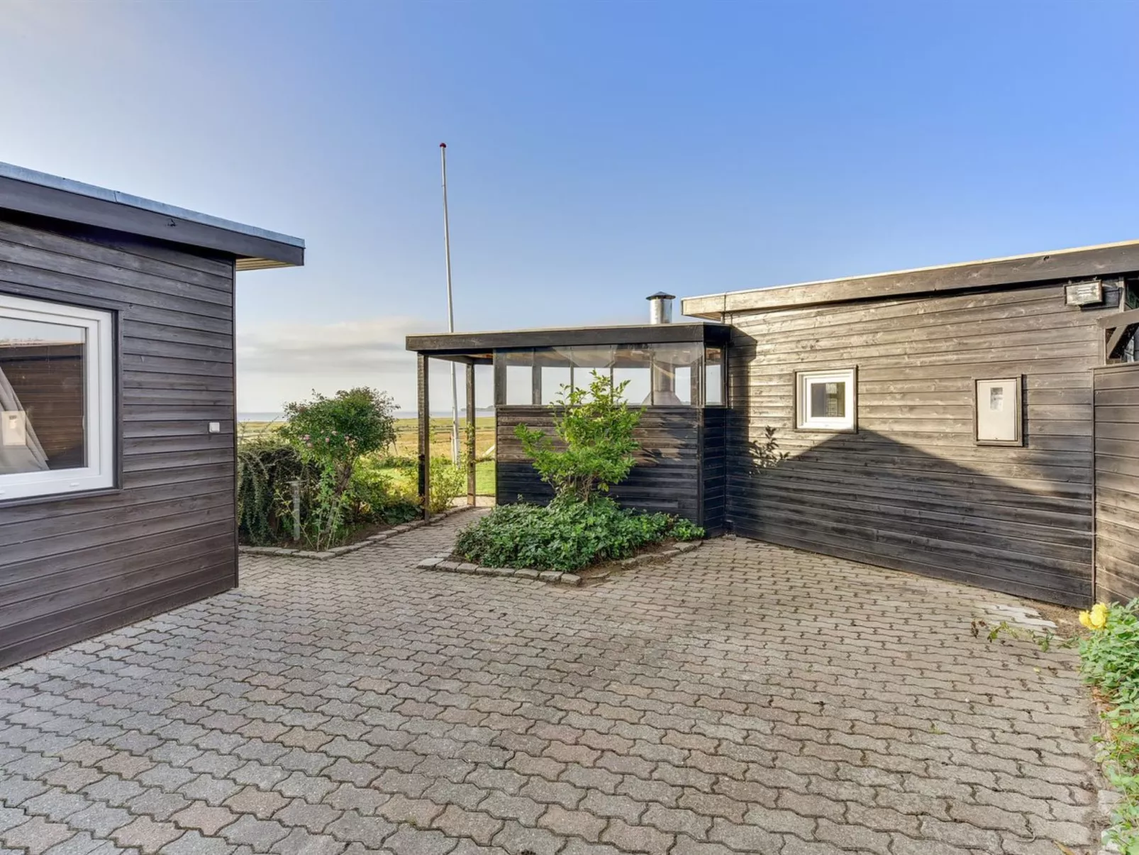 "Kaapo" - 300m from the sea-Buiten