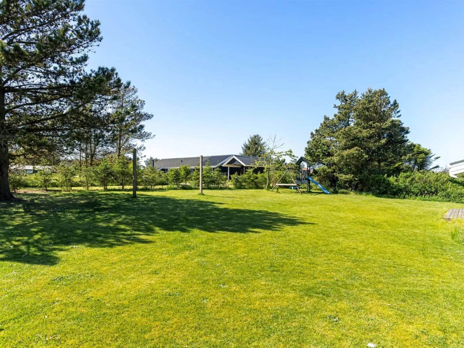 "Freija" - 719m from the sea-Buiten