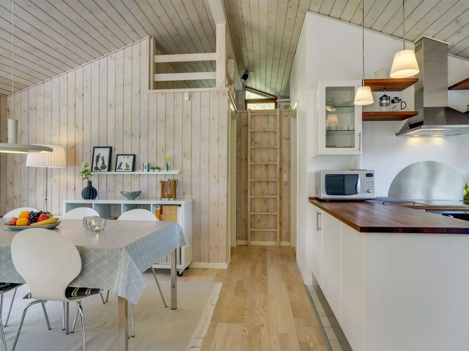 "Mourits" - 1.2km from the sea-Binnen