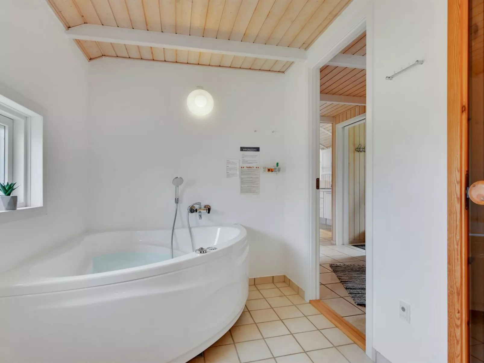 "Deline" - 250m from the sea-Binnen