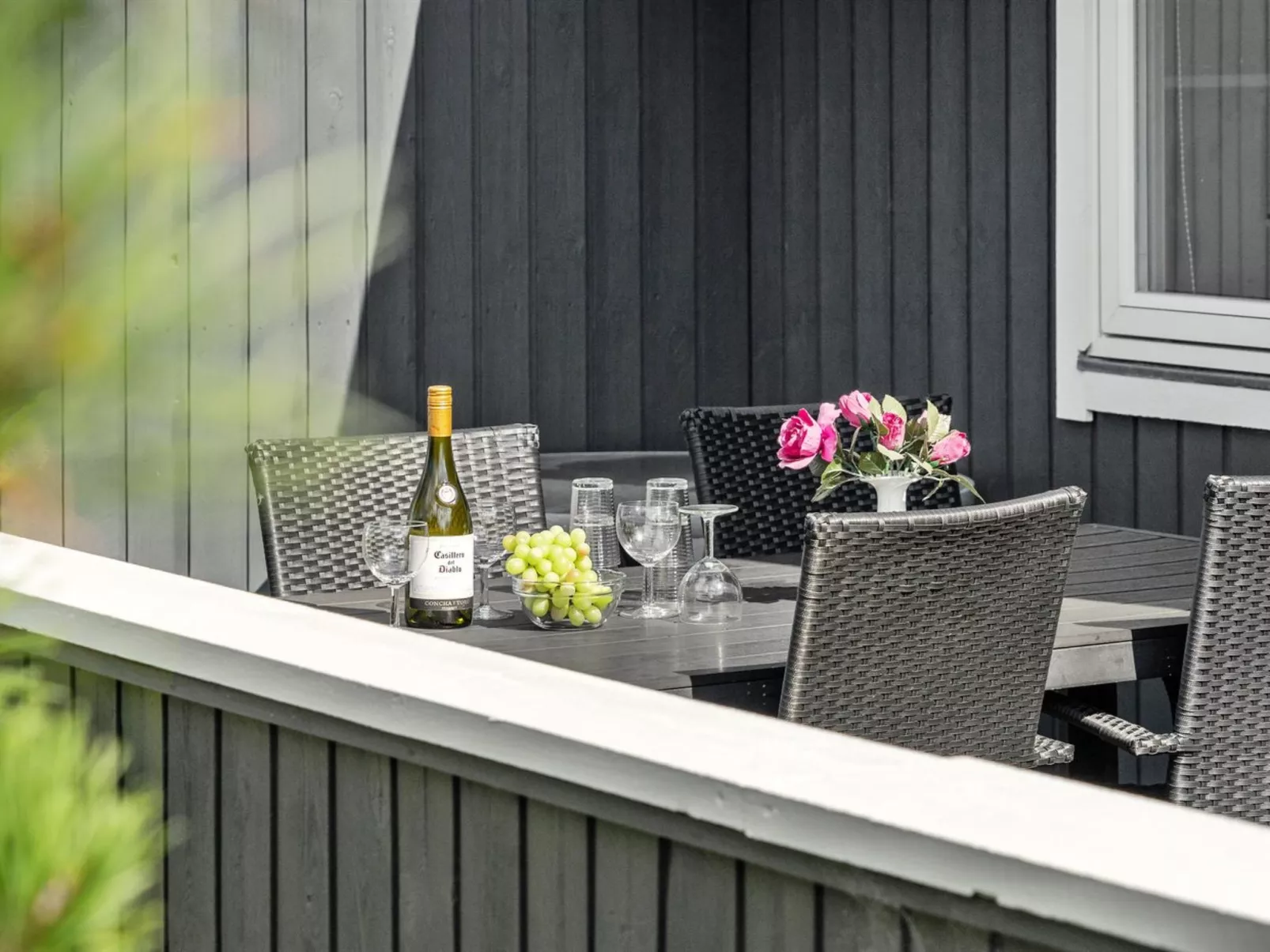 "Siri" - 400m from the sea-Buiten