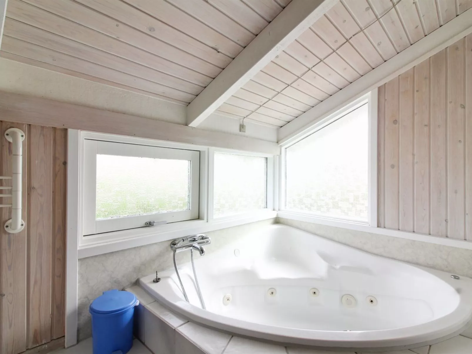 "Sixten" - 450m from the sea-Binnen