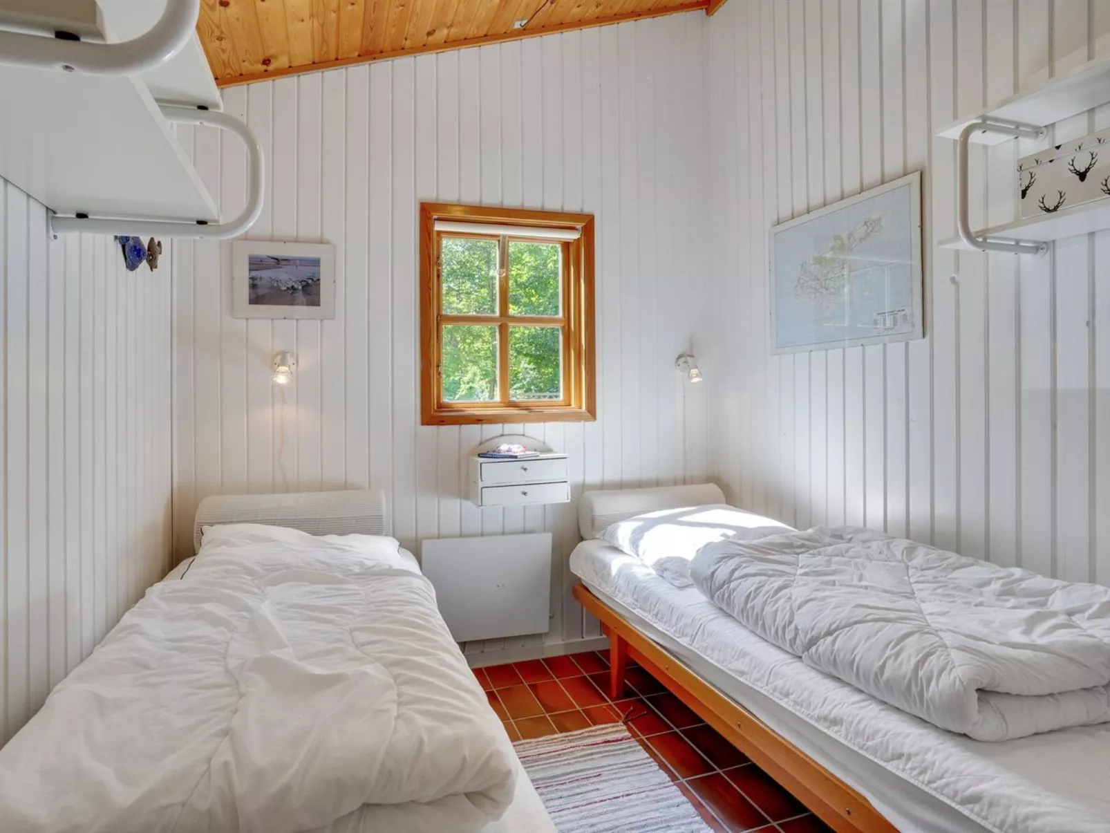 "Mirla" - 300m from the sea-Binnen