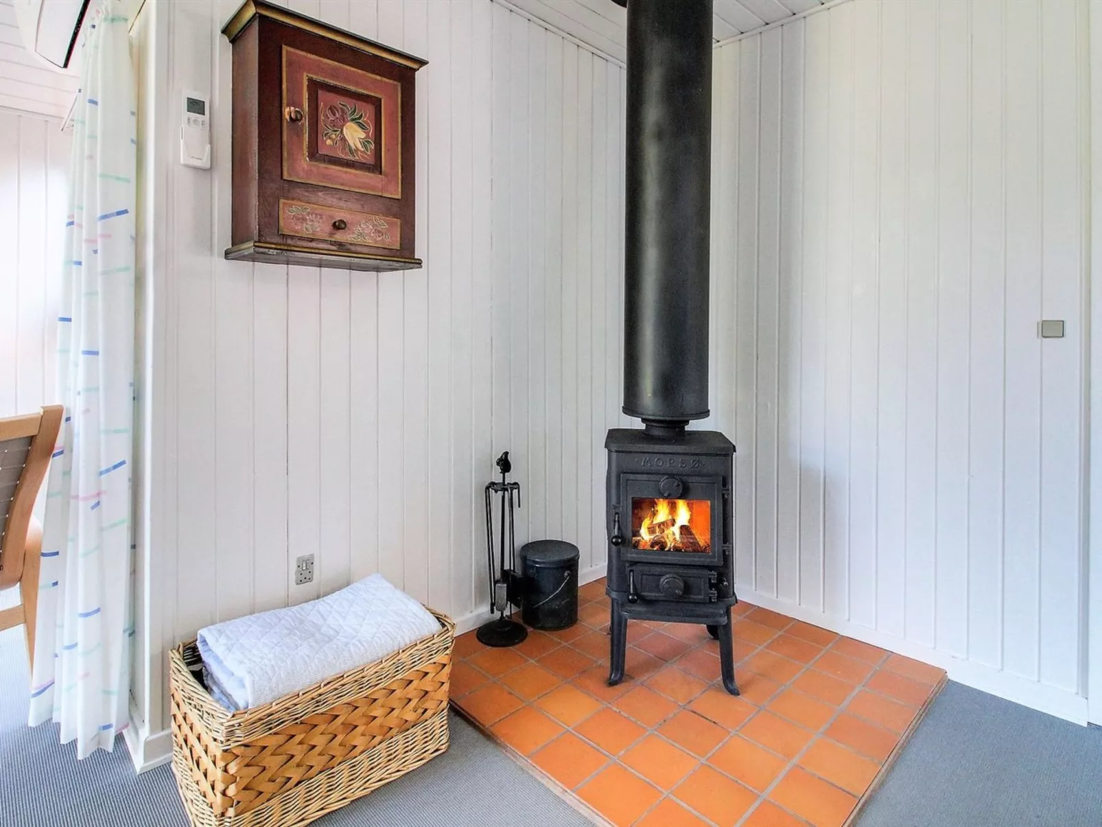 "Glady" - 500m from the sea-Binnen