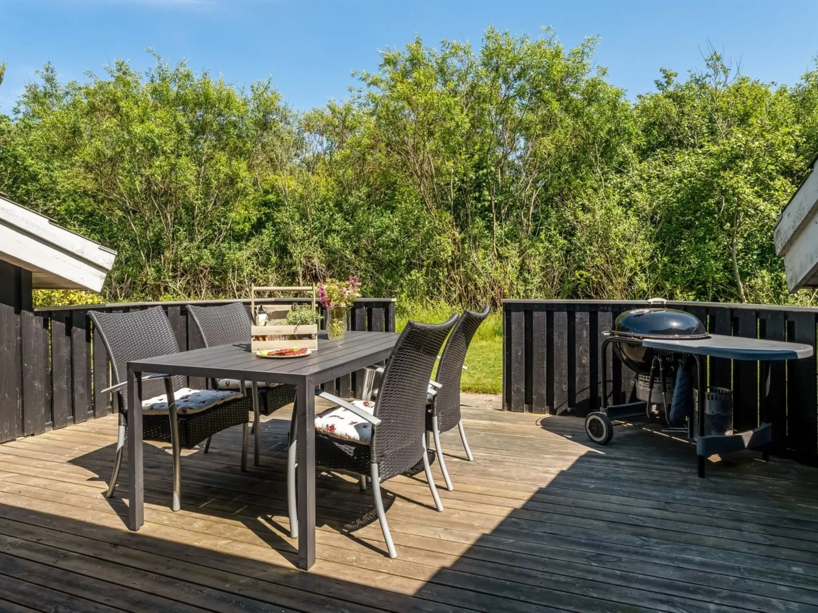 "Vilmar" - 1.2km from the sea-Buiten