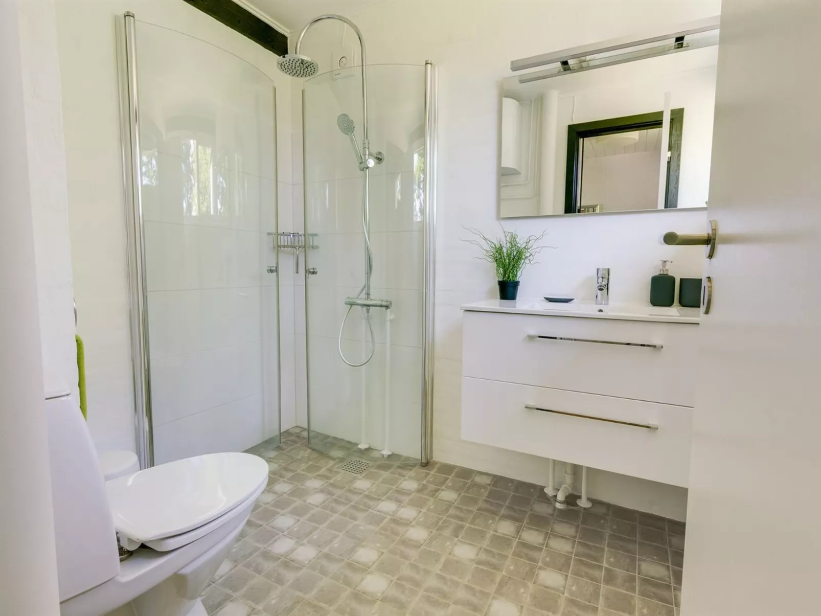 "Enya" - 600m from the sea-Binnen