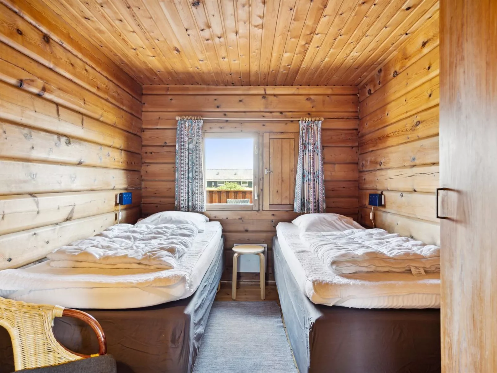 "Evelin" -  from the sea-Binnen