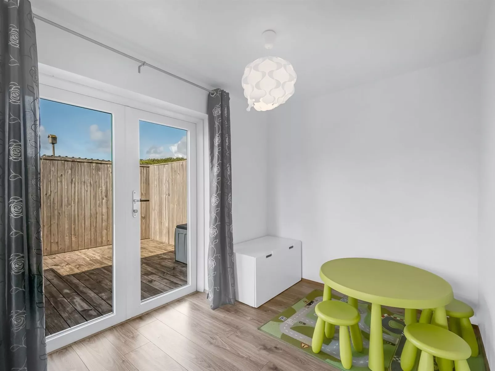 "Heming" - 100m from the sea-Binnen