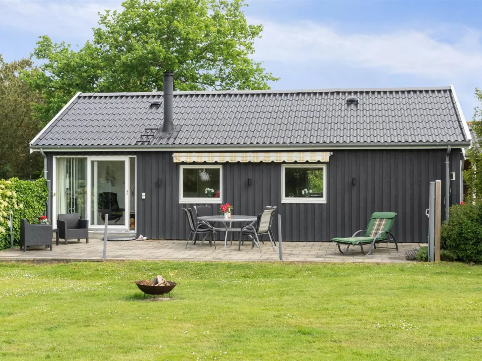 "Locan" - 1.2km from the sea-Buiten