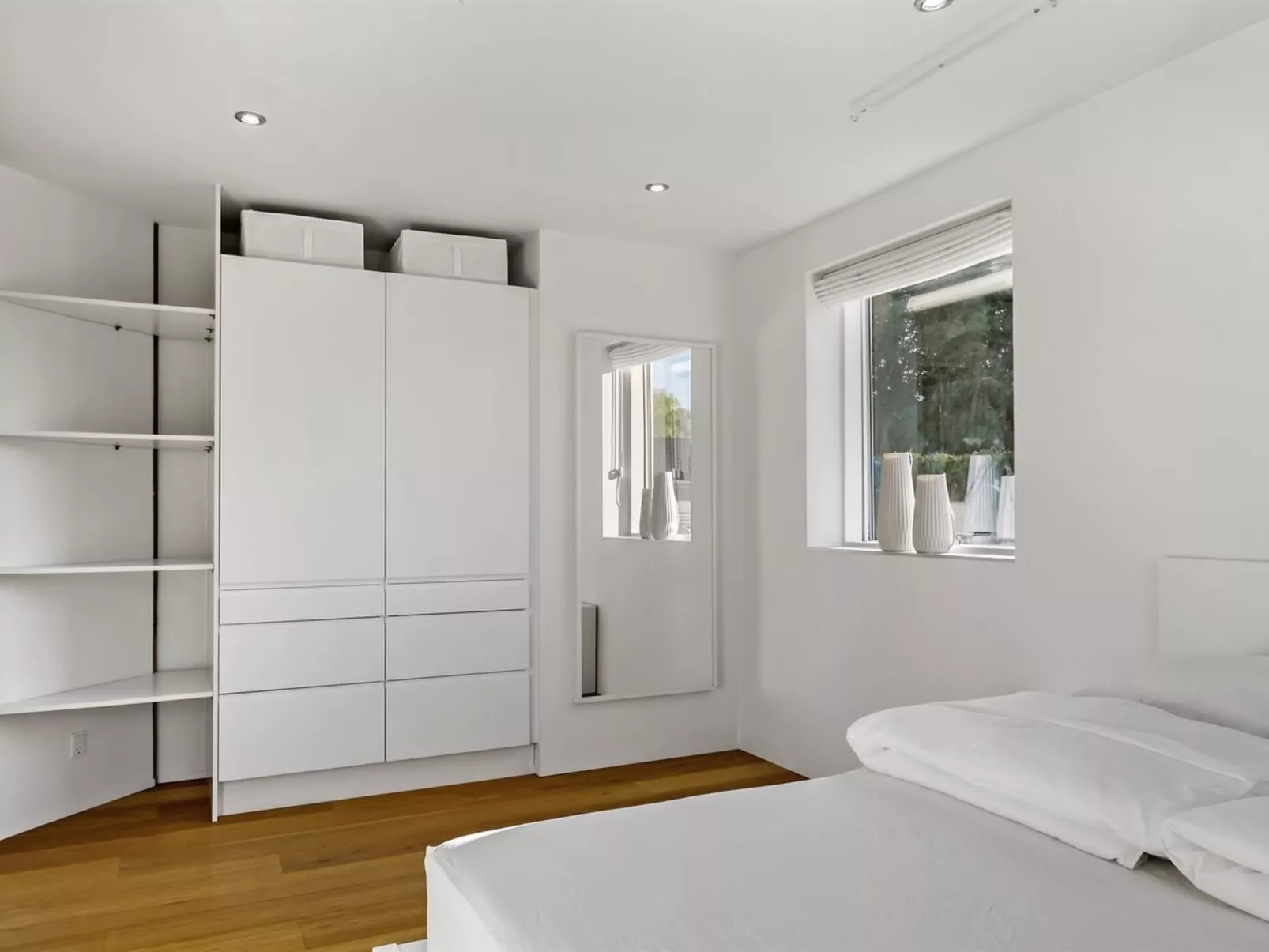 "Atanasij" -  from the sea-Binnen