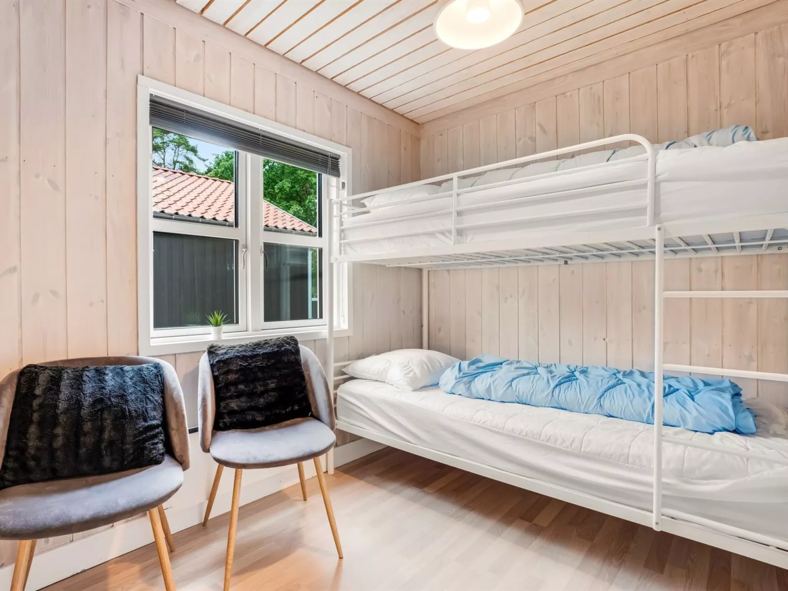 "Torsten" - 30m from the sea-Binnen