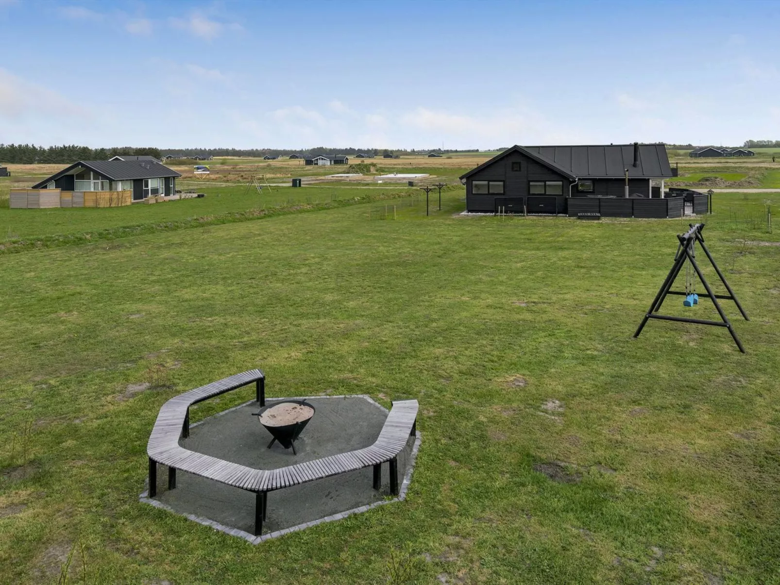 "Ina" - 1.2km from the sea-Buiten