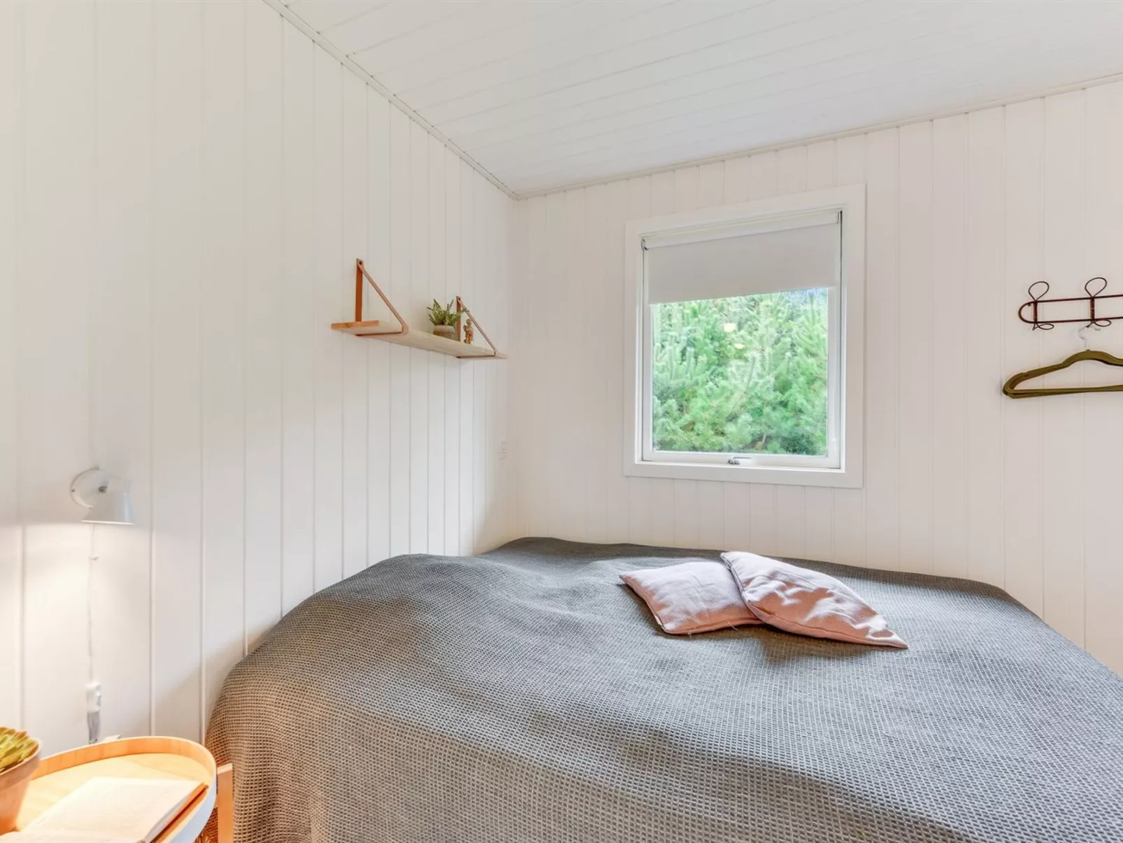 "Doreen" -  from the sea-Binnen