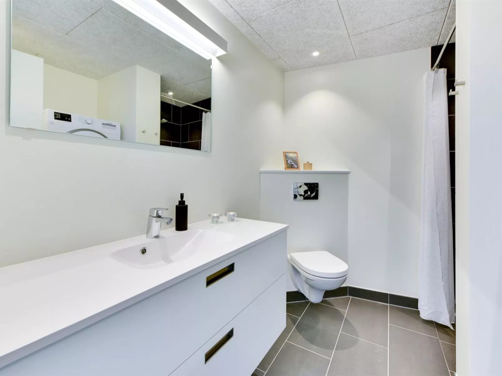 "Aiana" - 250m from the sea-Binnen