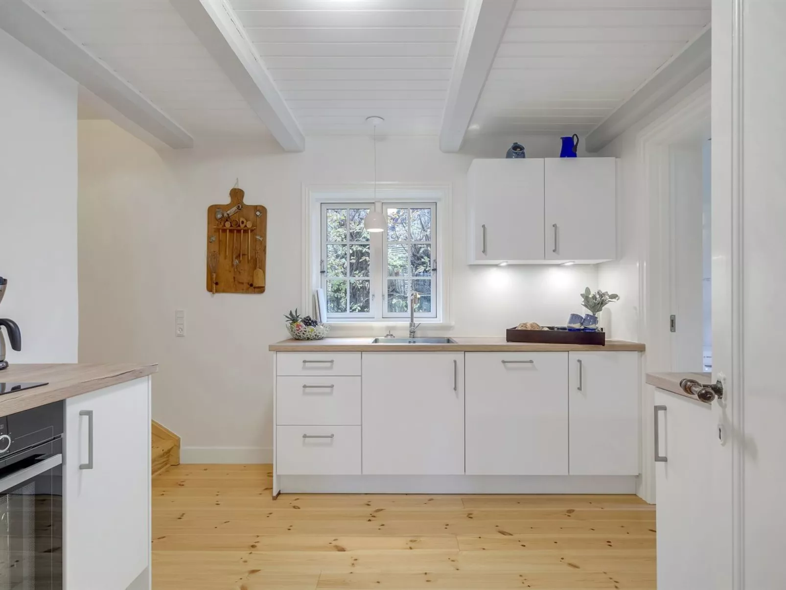 "Tabetha" - 25m from the sea-Binnen