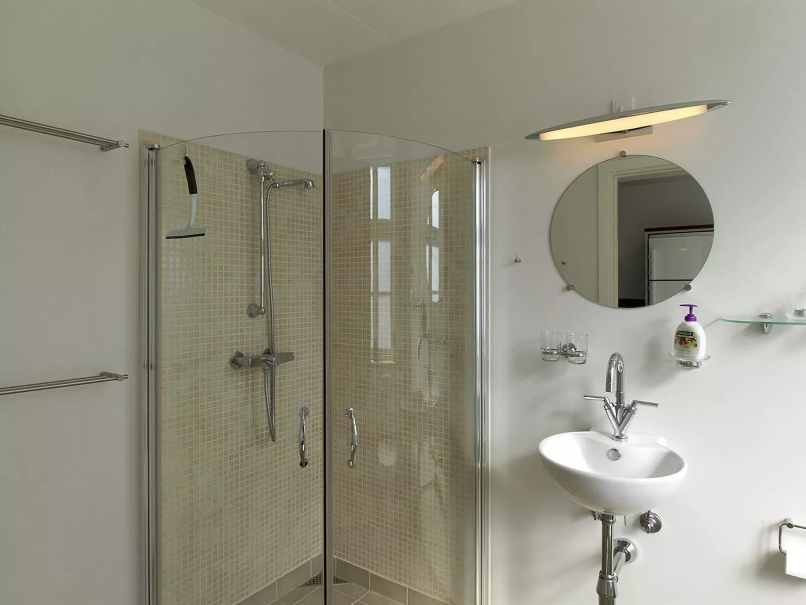 "Karoline" - 6km from the sea-Binnen