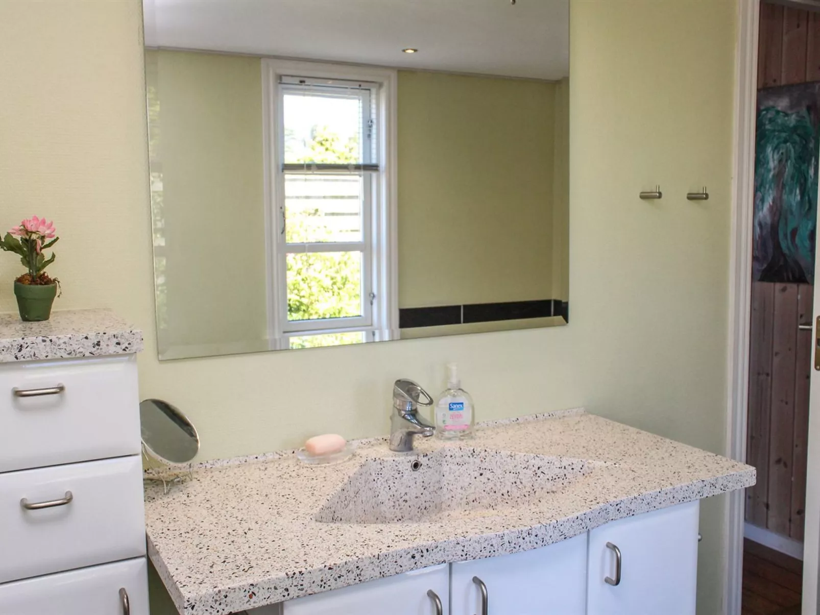 "Marlena" - 150m from the sea-Binnen