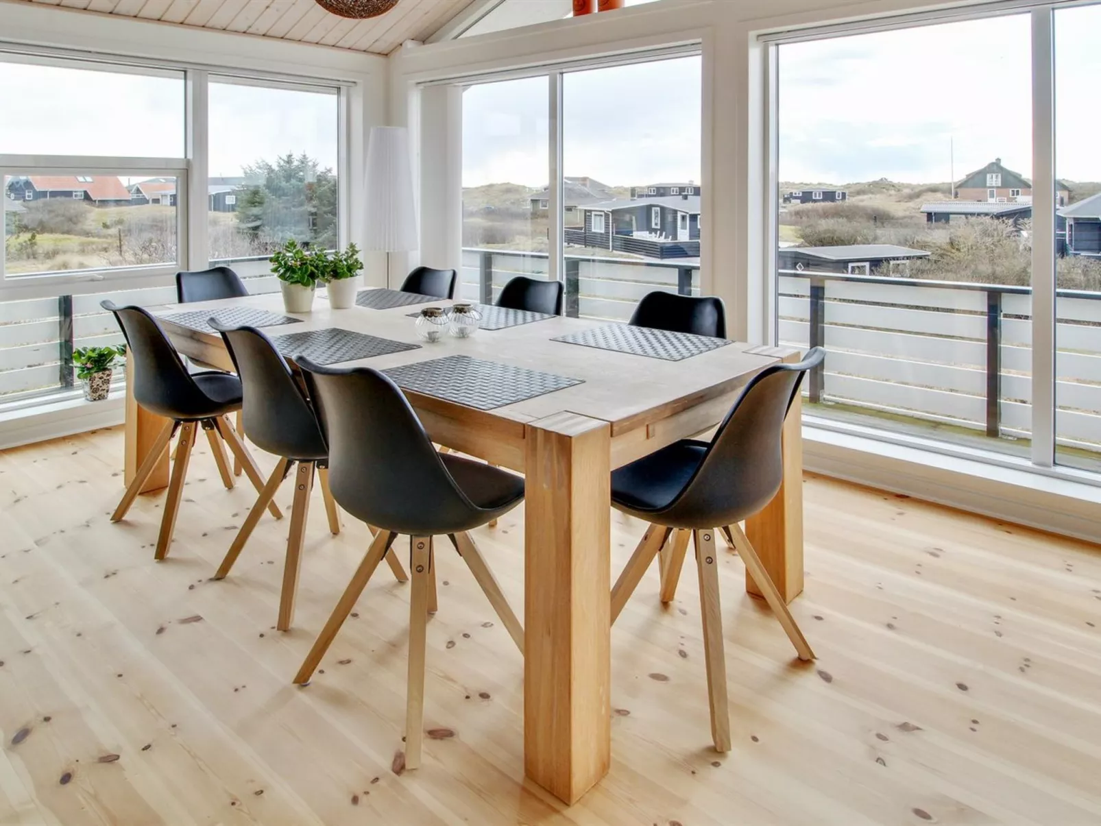 "Ute" - 200m from the sea-Binnen