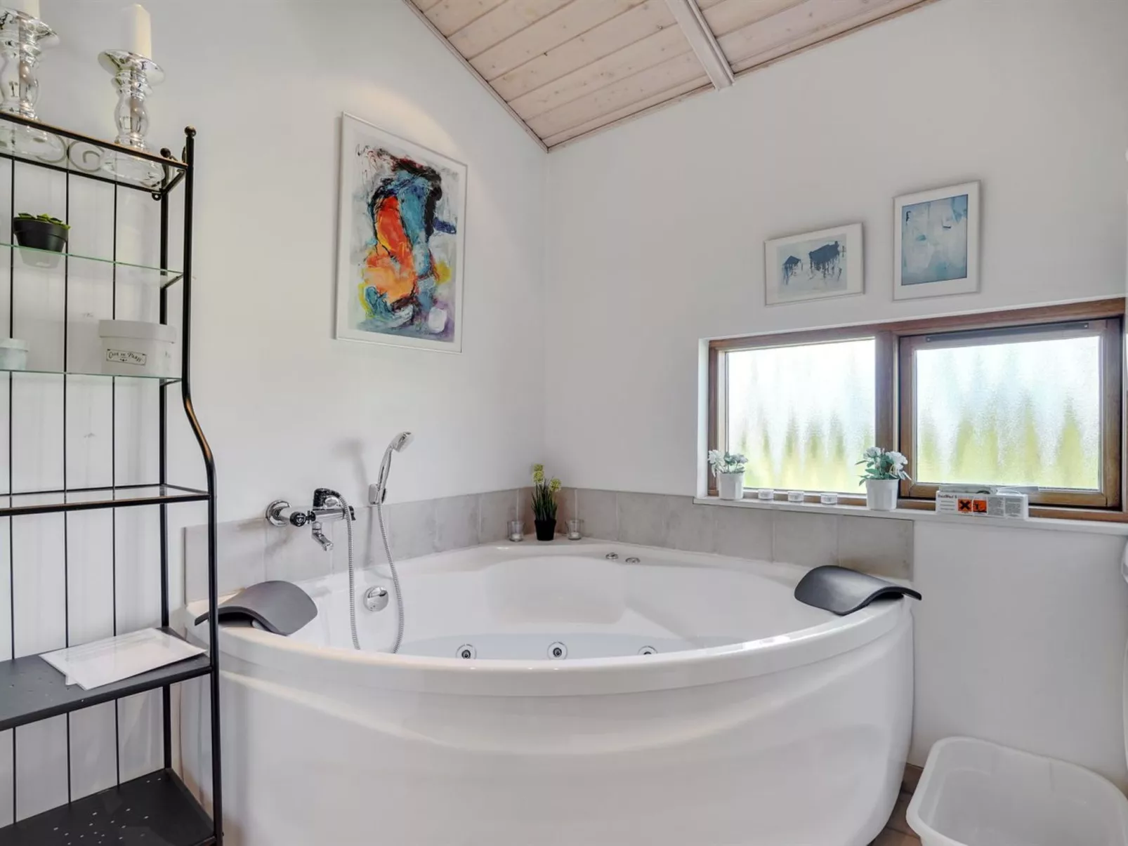 "Gudmunda" - 200m to the fjord-Binnen