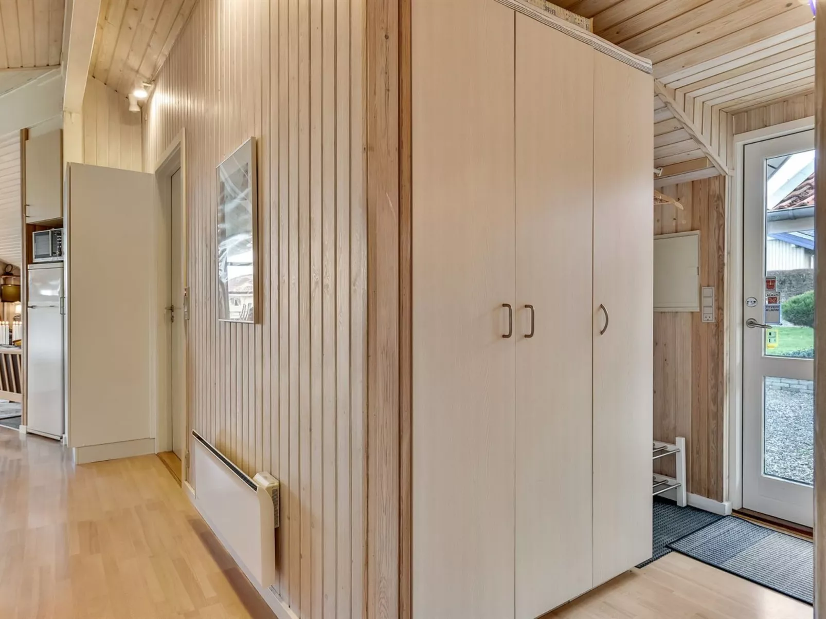 "Hjalmar" - 400m from the sea-Binnen