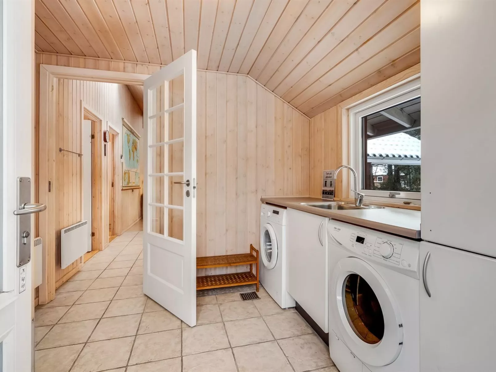 "Elfrun" - 250m from the sea-Binnen