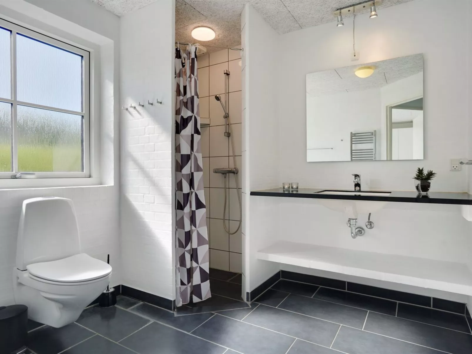 "Aimy" - 350m from the sea-Binnen