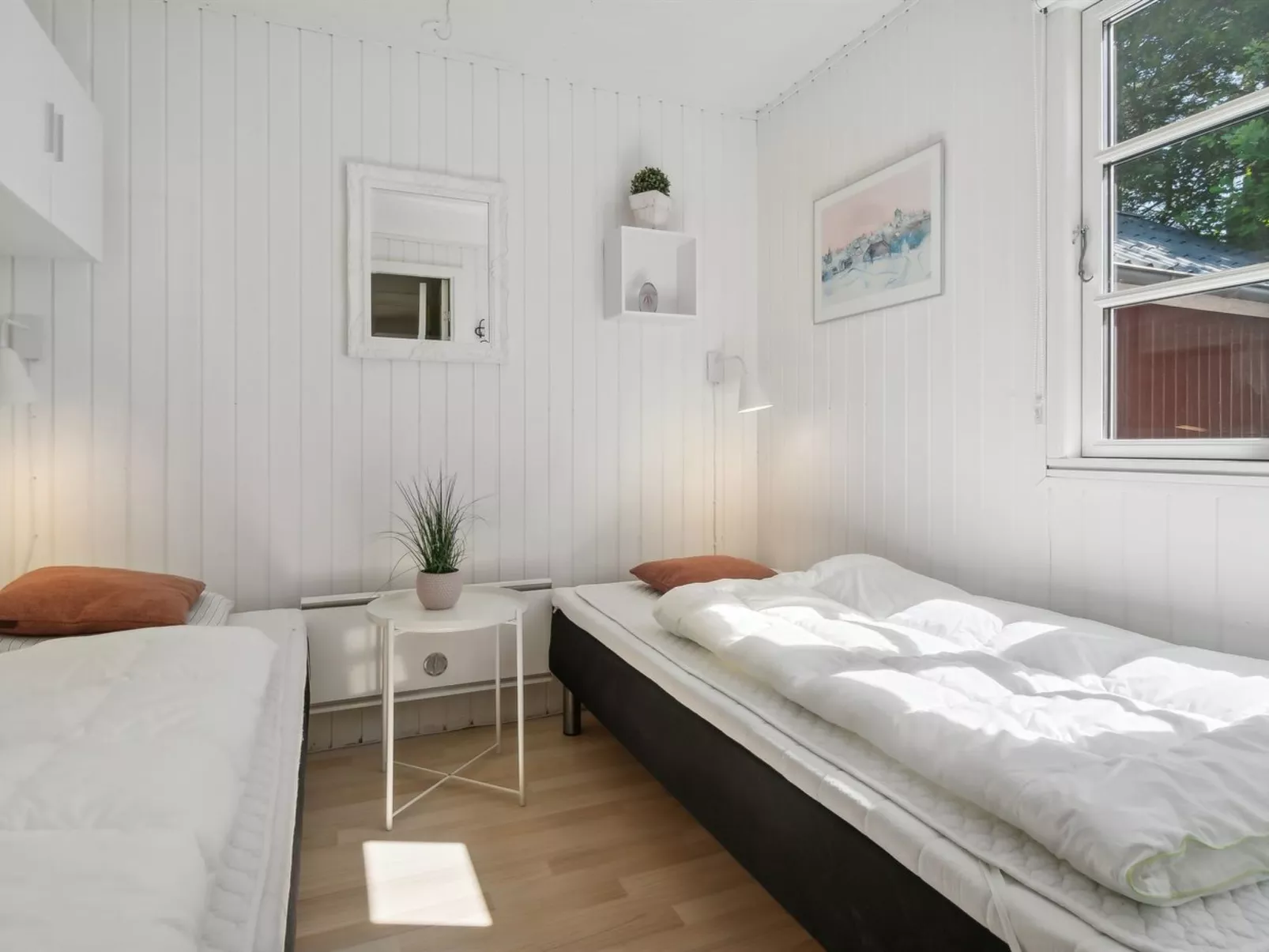 "Malou" - 350m from the sea-Binnen