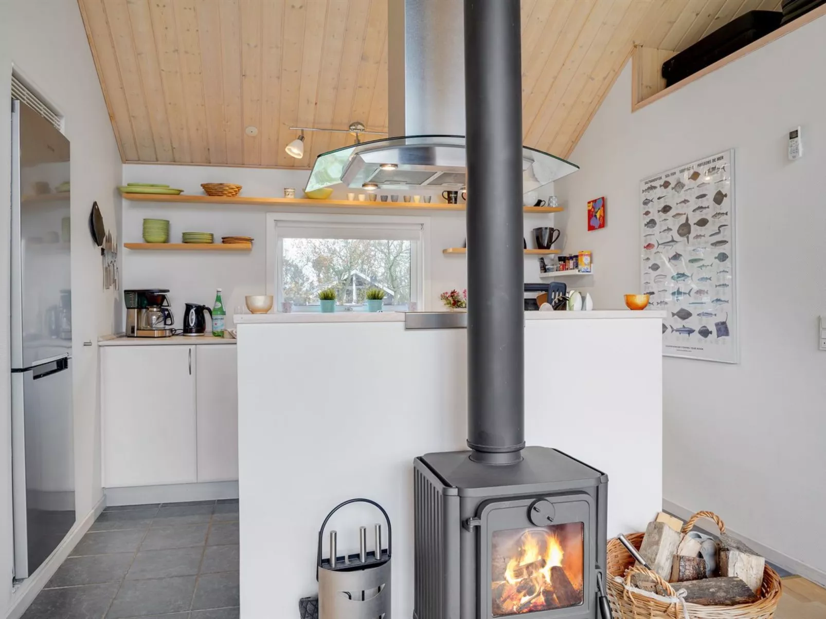 "Daina" - 400m to the fjord-Binnen