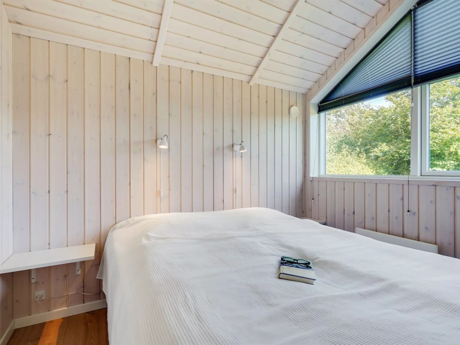 "Hellena" - 90m from the sea-Binnen