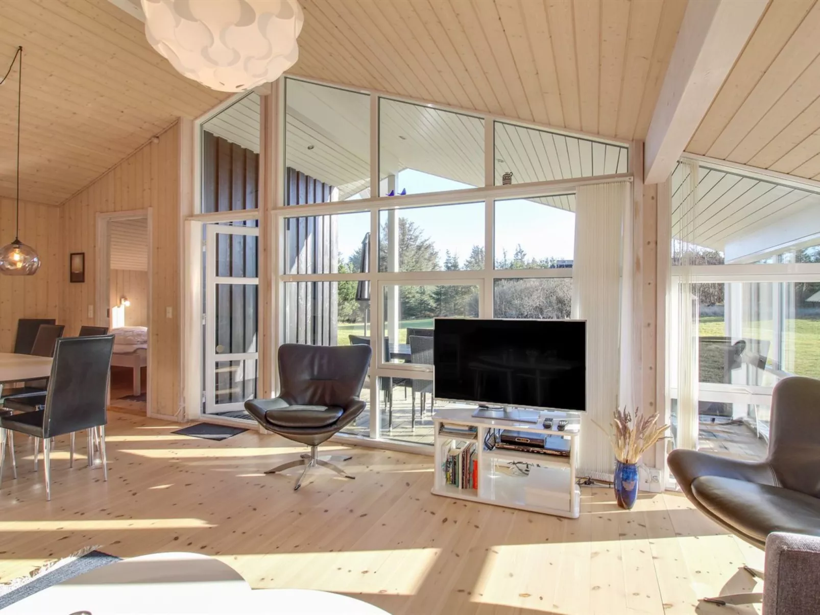 "Nynke" - 600m from the sea-Binnen