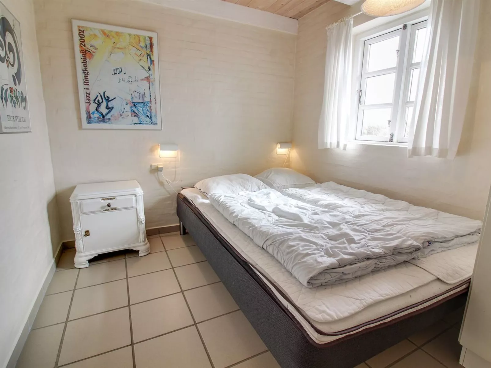 "Skuli" - 200m from the sea-Binnen