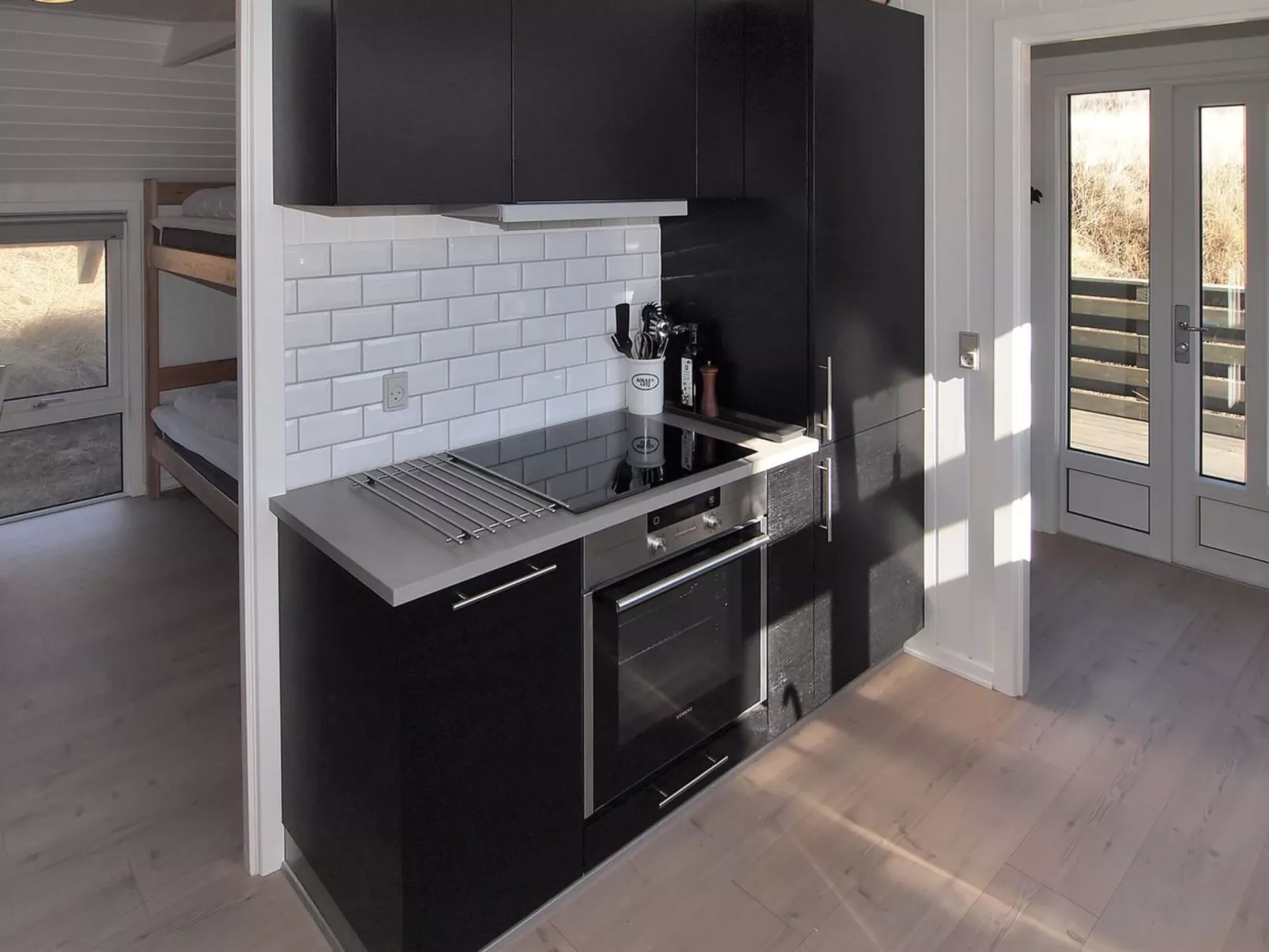 "Sightrygg" -  from the sea-Binnen